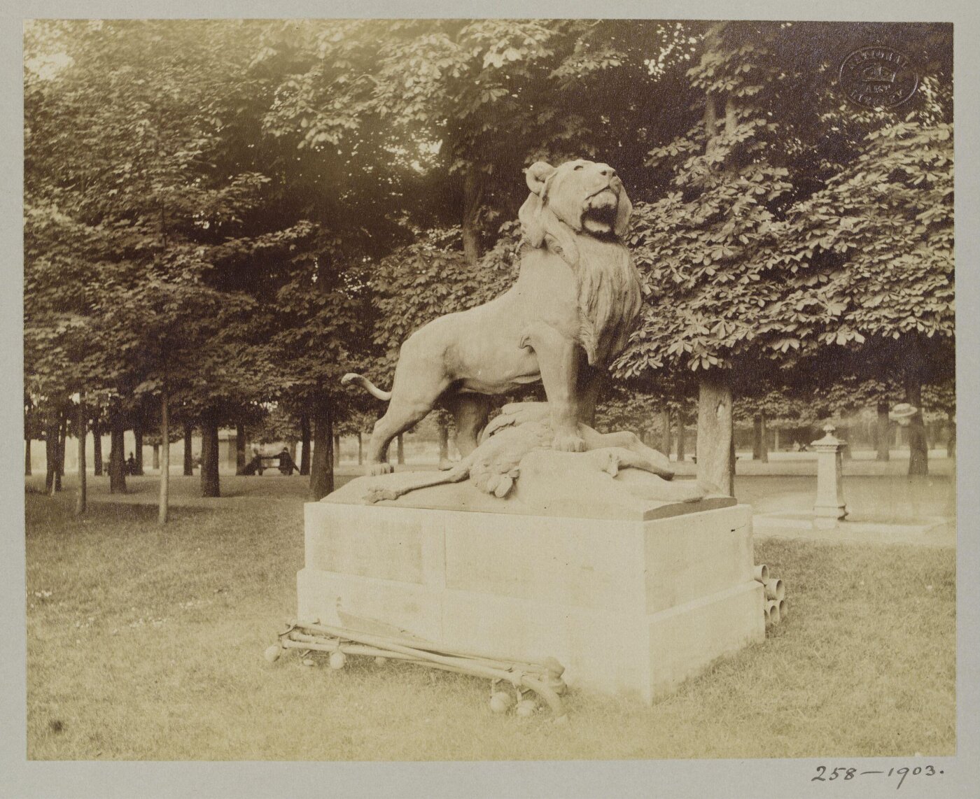 Atget, Jean-Eugène-Auguste, Cain, Auguste (1822-94) figure of lion, Luxembourg Gardens, Paris