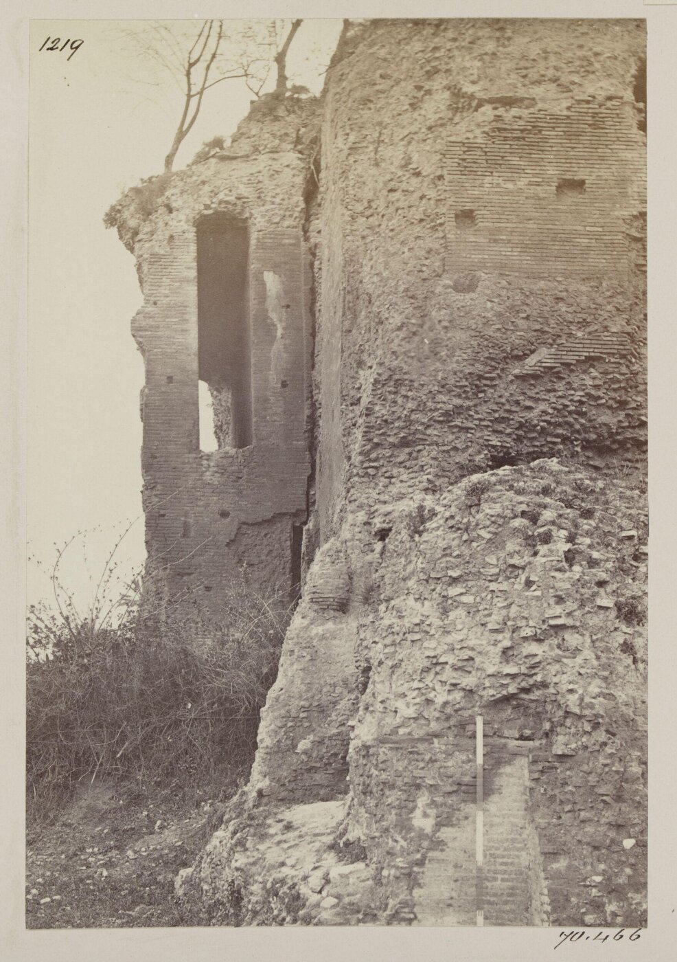 Parker, John Henry, Palaces - Corridor in the Terrace of the Palaces of the Caesars at the south-east angle of the Palatine, near the Colosseum.