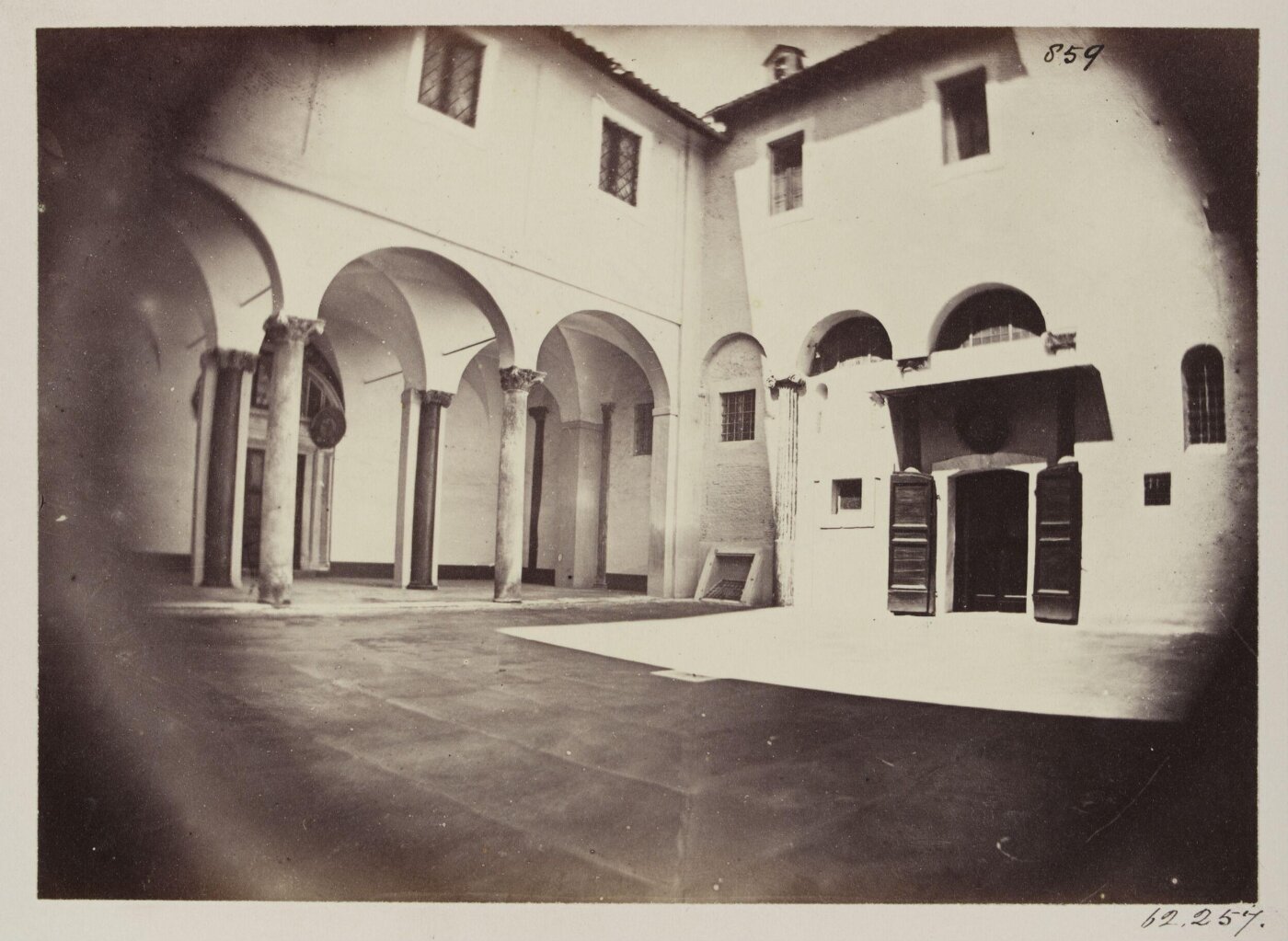 Parker, John Henry, Church of SS. Quatuor Coronati - Court made in the Nave.