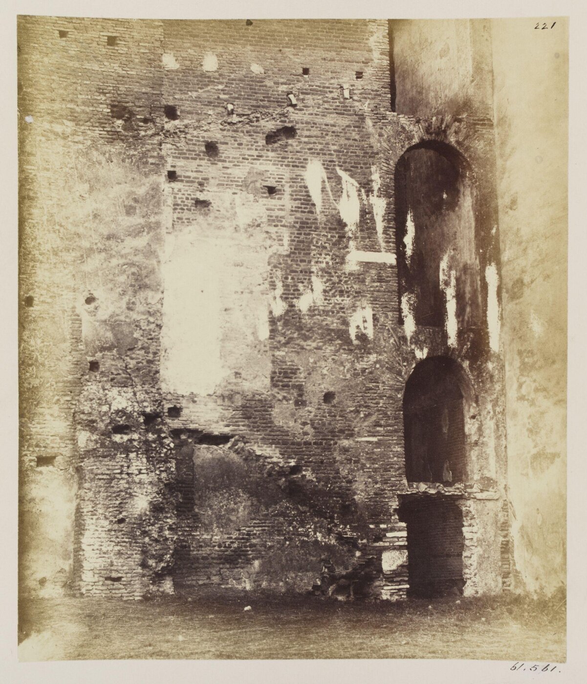 Parker, John Henry, Medieval Rome - S. Sisto Vecchio. View shewing the construction of the Opera Saracenesca and Arch-buttresses, A.D. 626.
