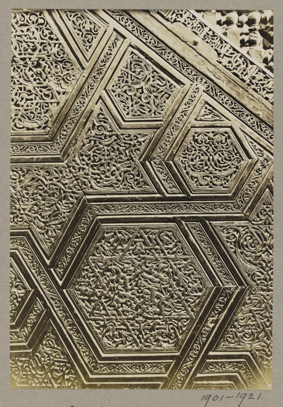 K.A.C. Creswell, Details from the left side of the Badr al-Jamali minbar in the Ibrahimi mosque, Hebron