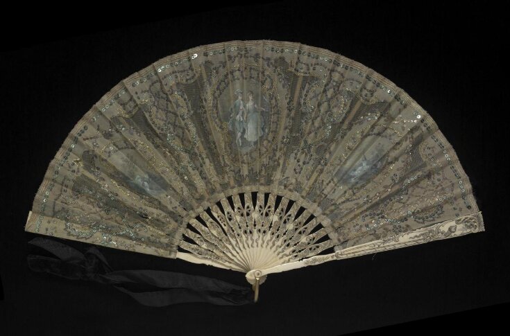 Fan used by Marie Lohr in 'The School for Scandal' top image