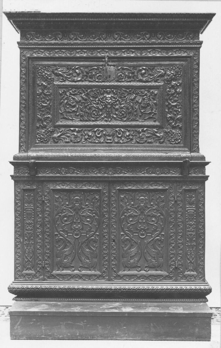 Cabinet on Base top image