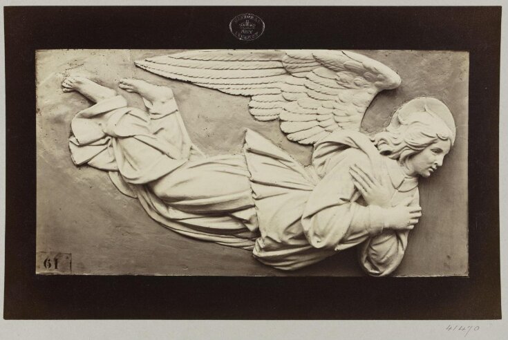 Bas-relief figure of a Flying Angel top image