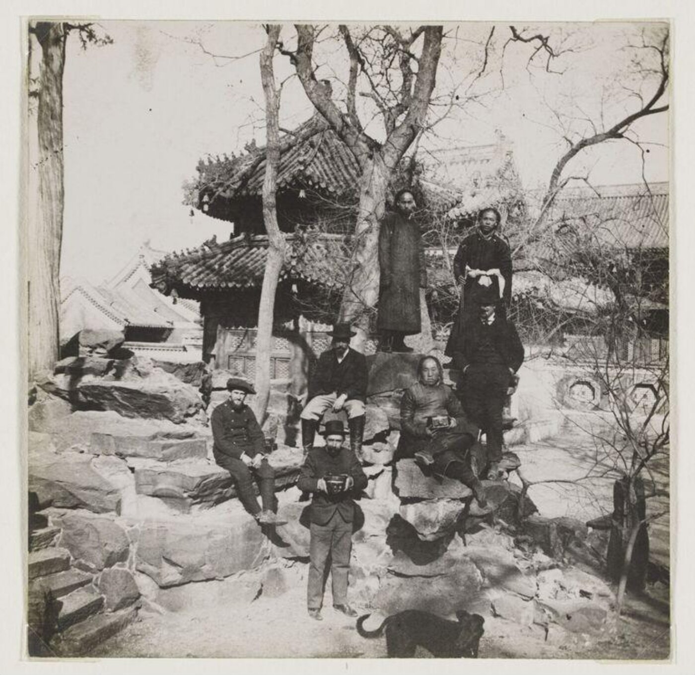 José María Sert, Group portrait in front of a temple of Chinese and Western men, China, possibly Peking