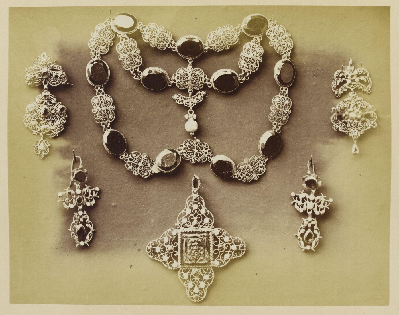 Franck, Photograph