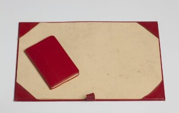 Vivien Leigh's stationery case