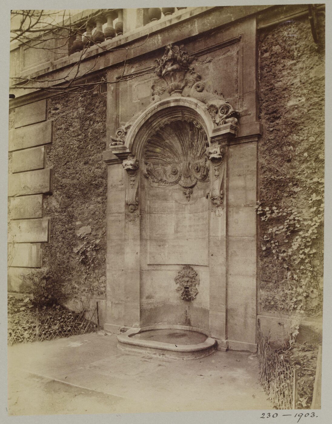 Atget, Jean-Eugène-Auguste, Photograph