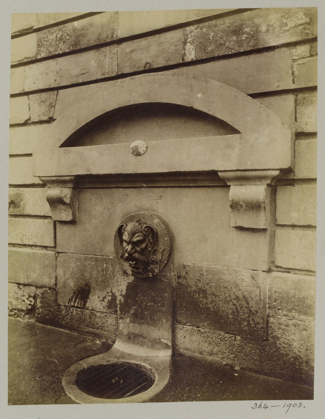 Atget, Jean-Eugène-Auguste, Photograph