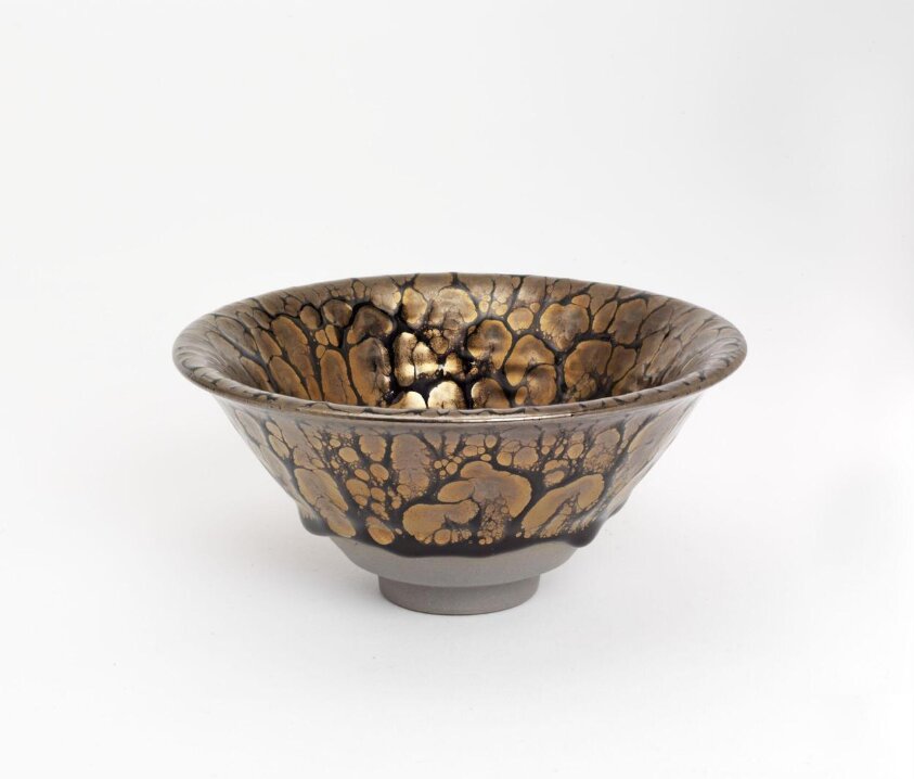 Bowl (2014) by Leng Mei