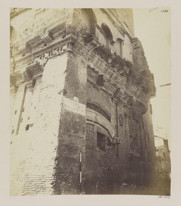 Medieval - House of the Crescenzi family, called of Cola de' Rienzi, View of the angle of the building top image