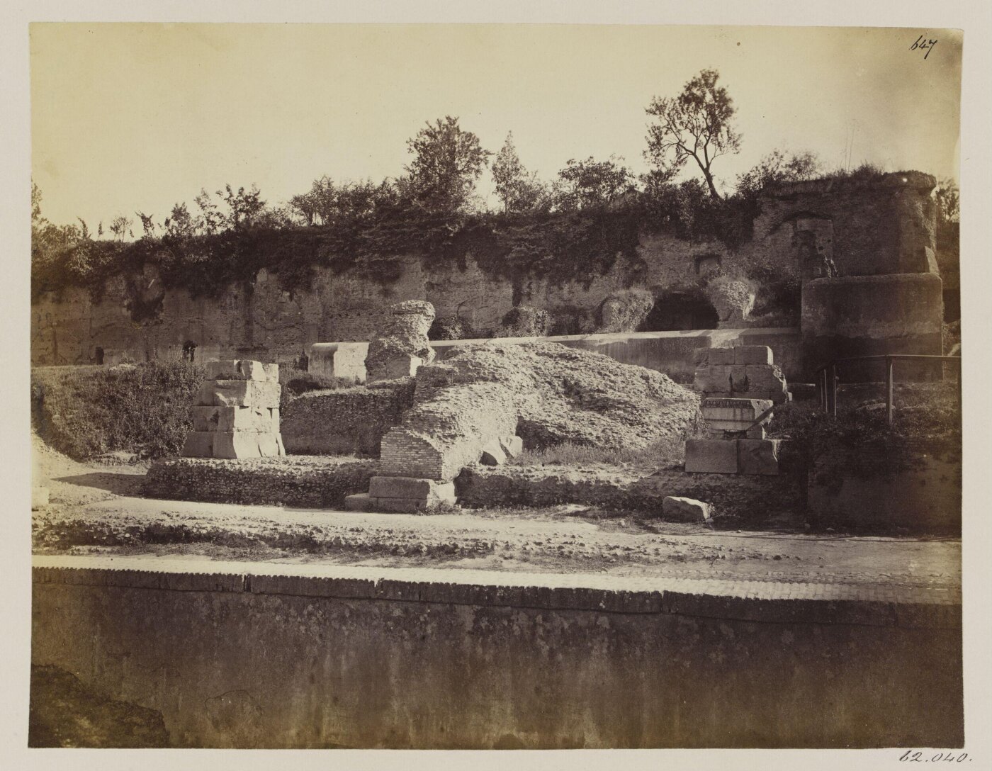 Parker, John Henry, Gates - Remains of an ancient Gate, of the time of the Kings, Porta Mugonia (?), on the east side of the Palatine, near the Arch of Titus