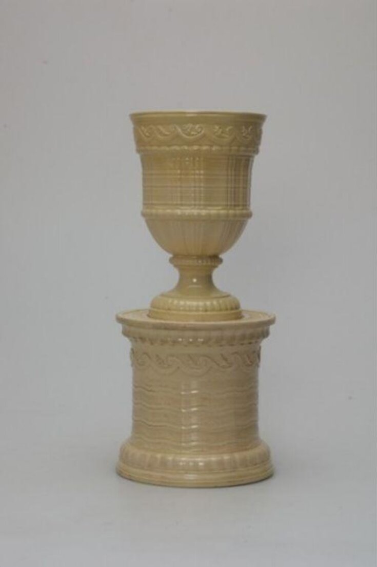 Vase and Pedestal top image