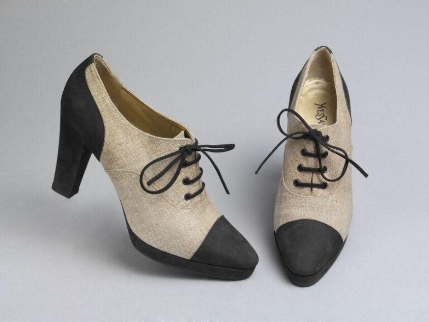 Pair of shoes (1994) by Wilhelm Saint