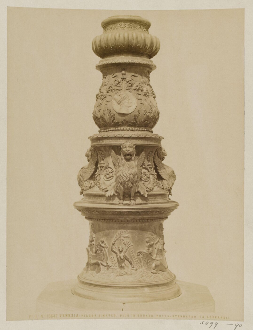 Fratelli Alinari, Photograph