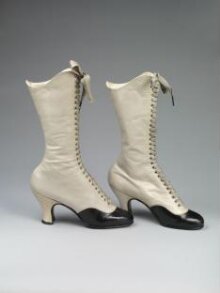 Pair of Boots thumbnail 1