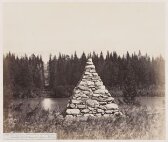 Stone pyramid on the 49th Parallel, on the right bank of the eastern intersection of the Kootenay River, cutting on the left bank thumbnail 2