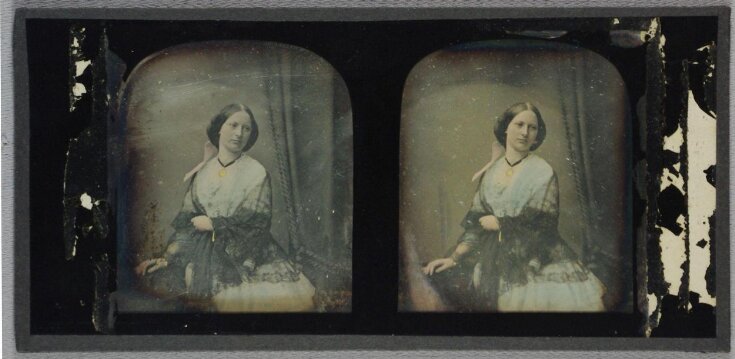 Stereoscopic daguerreotype depicting a portrait of a young woman top image