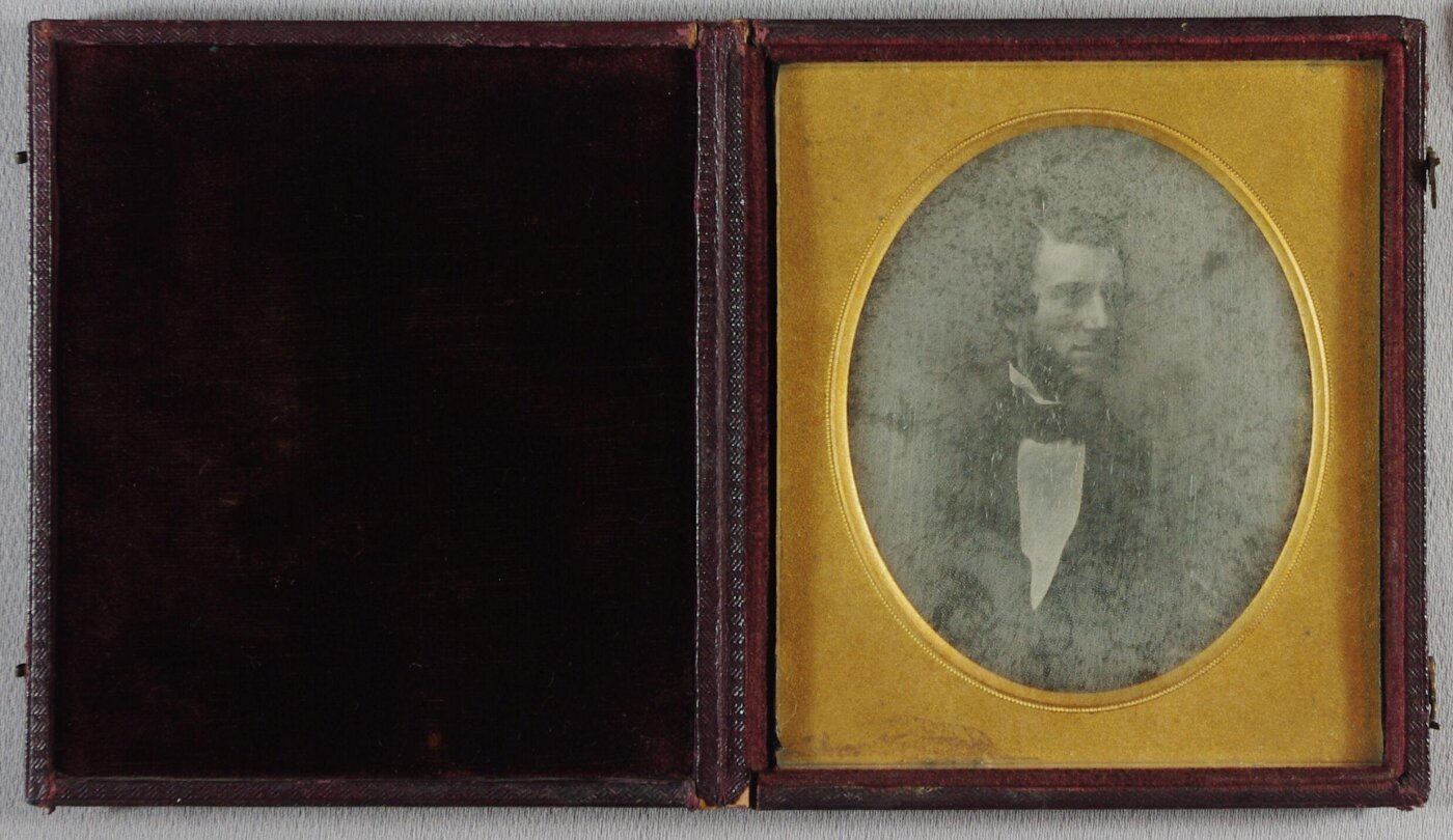 Unknown, Oval portrait of a man