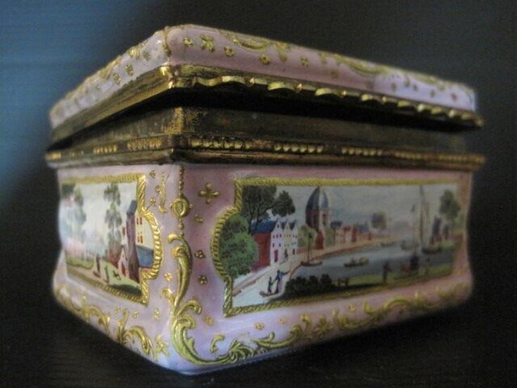 Snuff Box top image