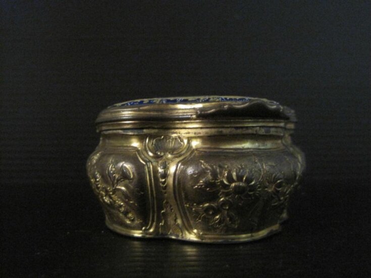 Snuff Box top image