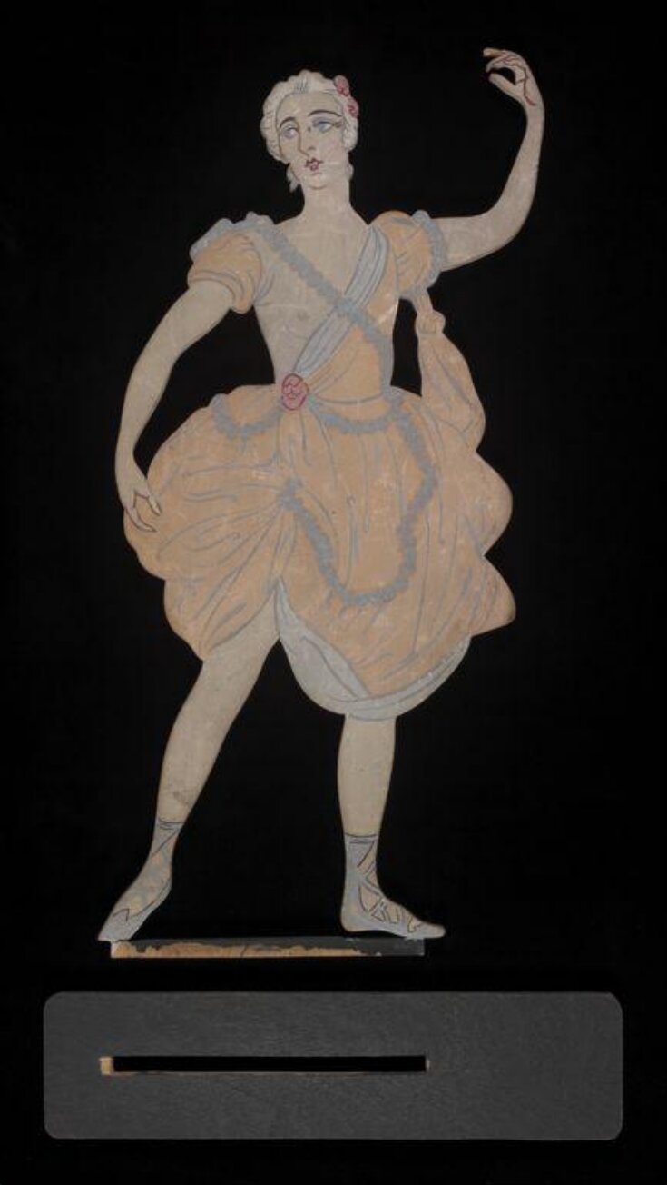 Wooden figure showing Lubov Tchernicheva top image