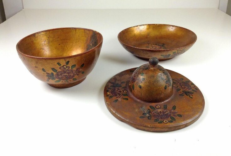 Bowl, Plate and Lid top image