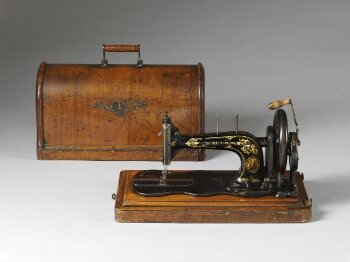 'New Family' sewing machine (model 12/12k)