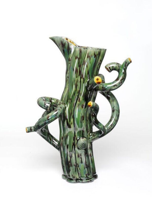 Extruded jug with branches