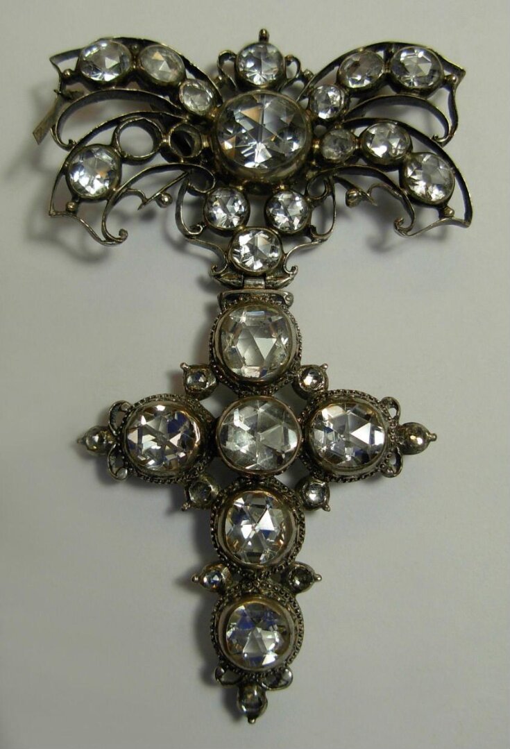 Pendant Cross top image