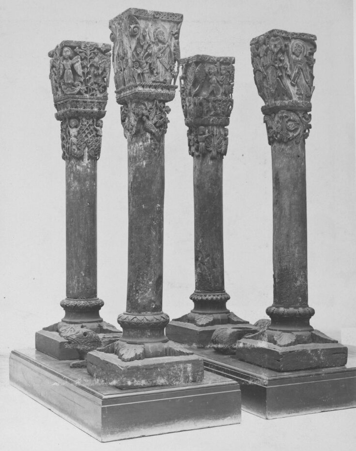 Column top image