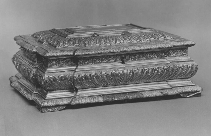 Casket top image