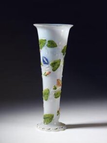 Vase thumbnail 1