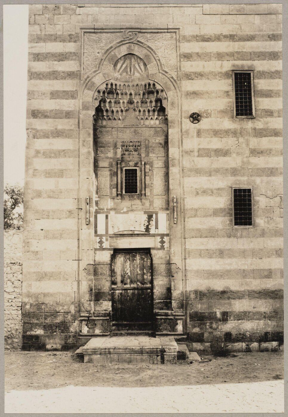 K.A.C. Creswell, Entrance portal in southwest façade of the madrasa of Sultan al-Ashraf Qaytbay at Qal'at al-Kabsh, Cairo