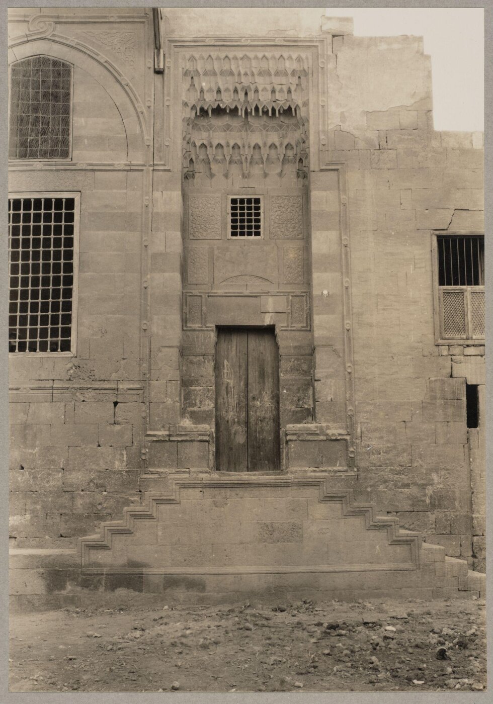 K.A.C. Creswell, Entrance portal of the loggia of Mamluk Sultan al-Ashraf Qaytbay (North Cemetery), Cairo