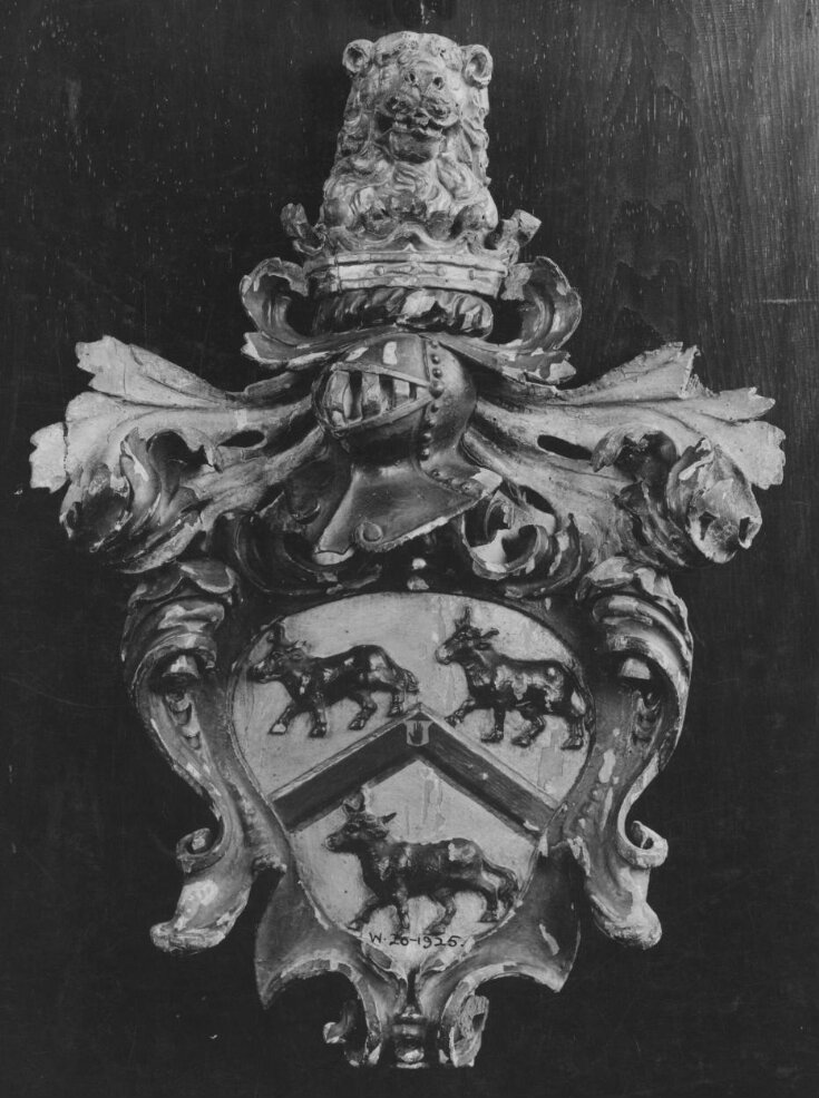 Heraldic Panel top image