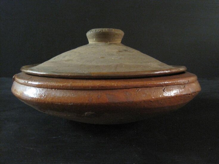 Tureen top image