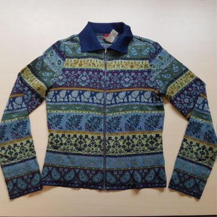 Cardigan top image