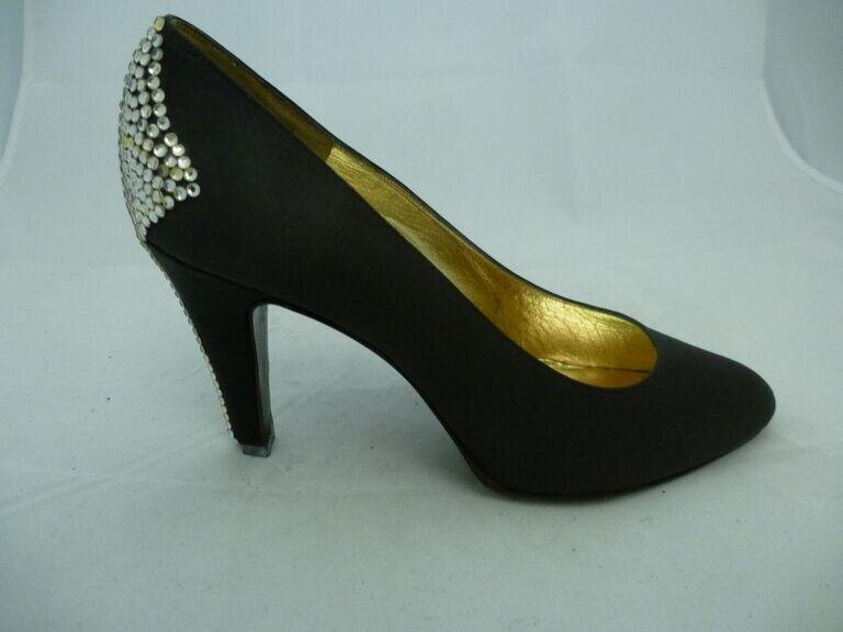Shoe by Rayne
