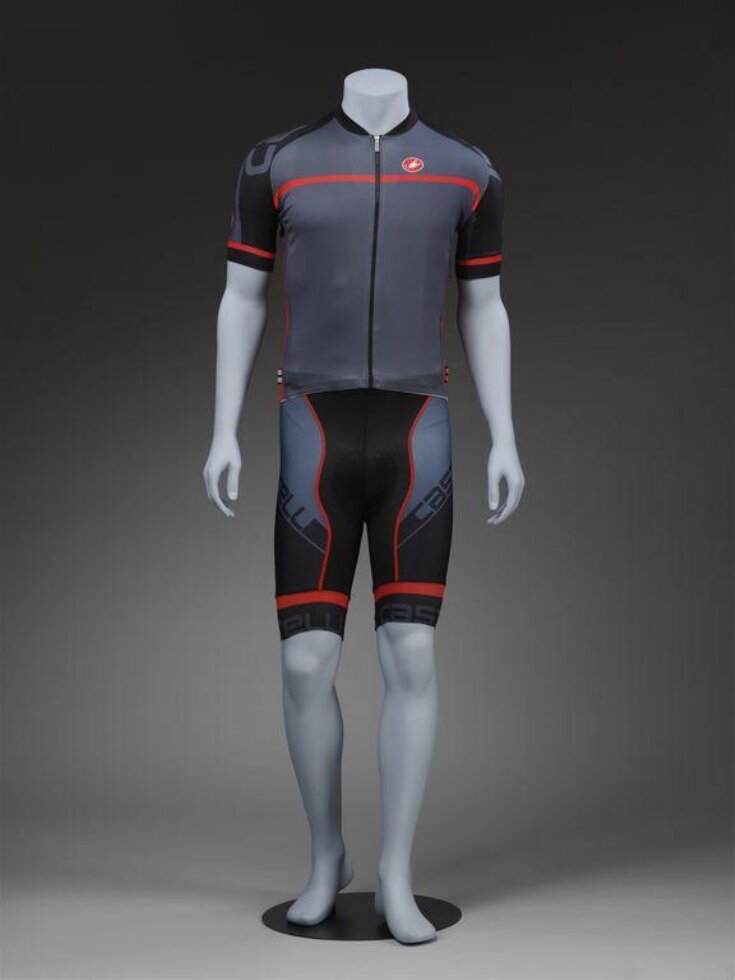 cycling shorts image
