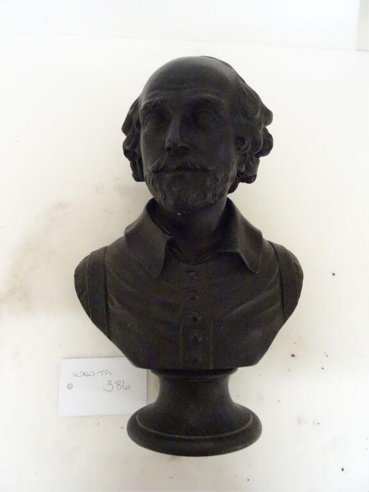 Bust