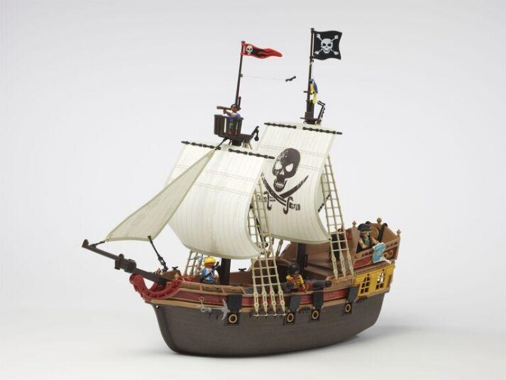 pirate ship playset
