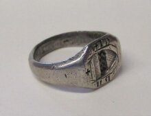 Signet Ring thumbnail 1