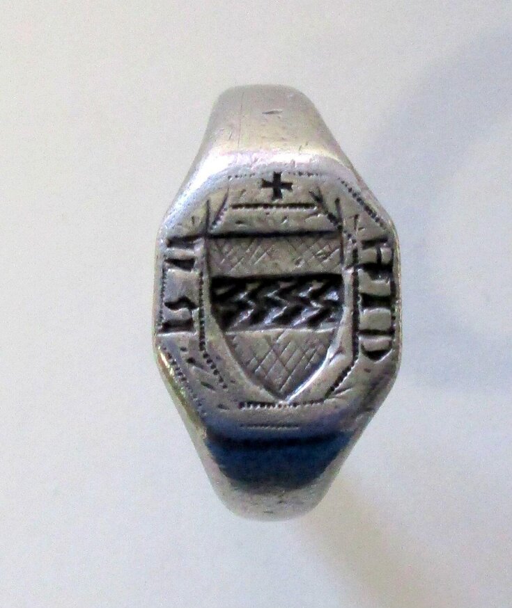 Signet Ring top image