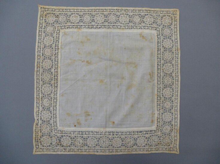 Handkerchief top image