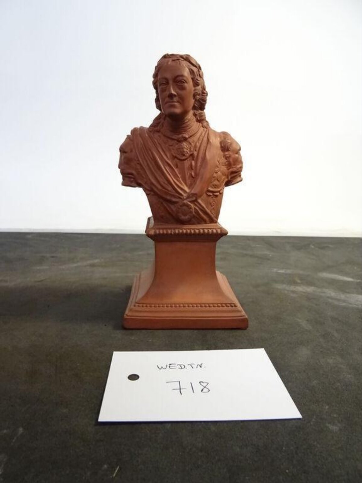 Bust