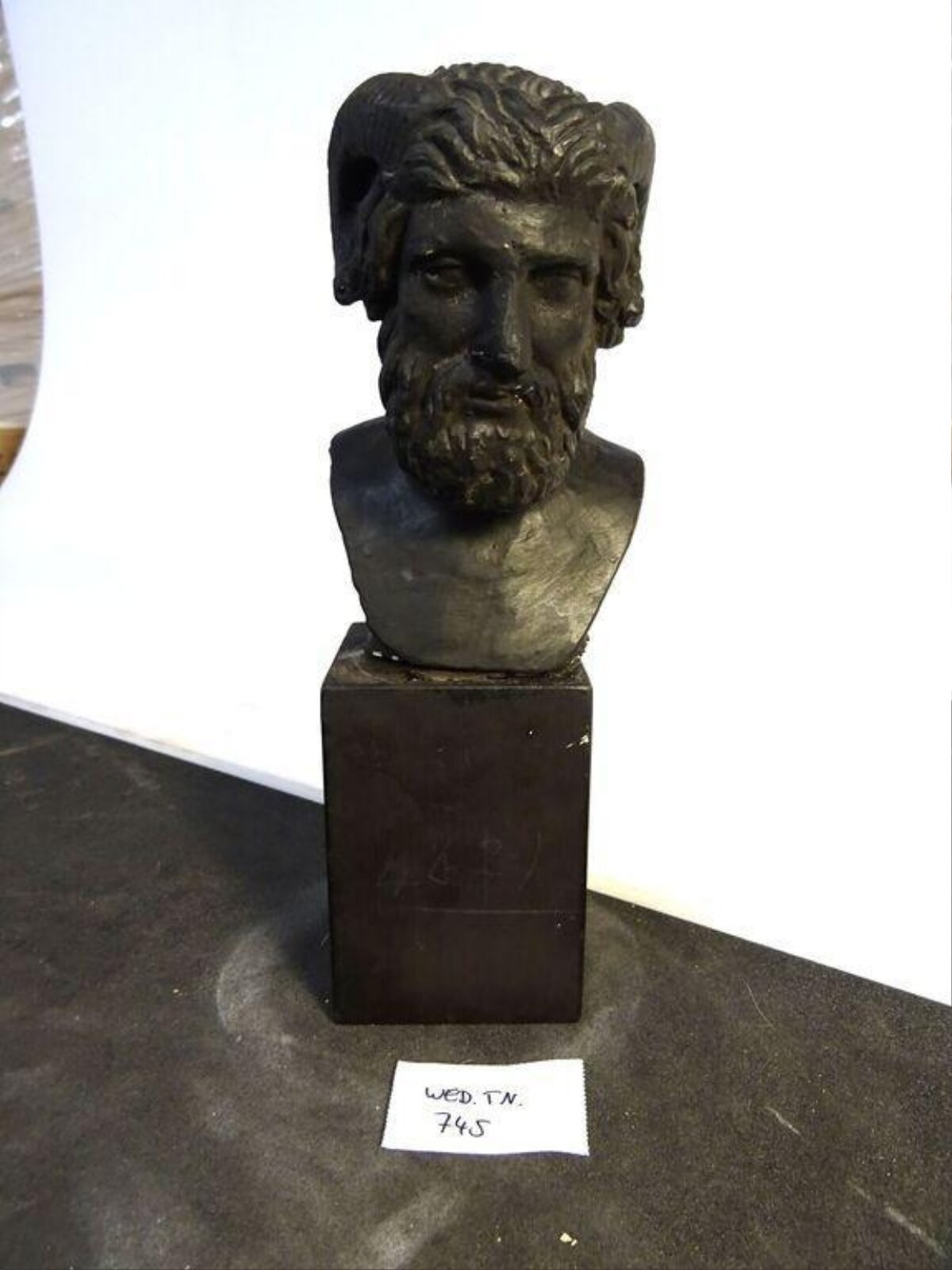 Bust