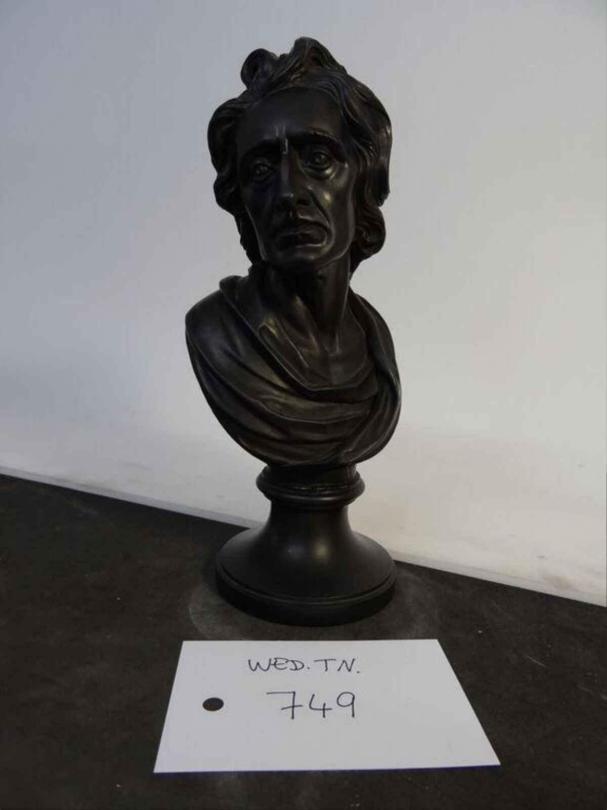 Bust