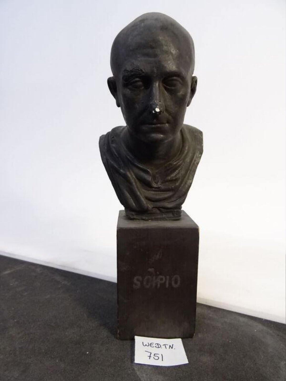 Bust