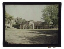 Entrance to Government House, Lucknow thumbnail 1